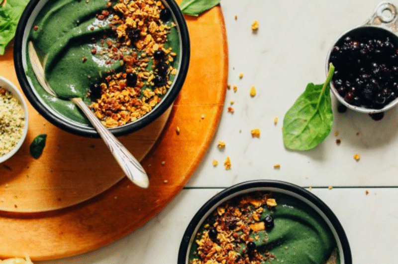 Peanut Butter Banana Green Smoothie Bowl