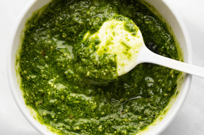 Chlorella Pesto